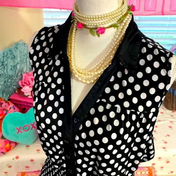 Black dress with white polka dots - Picture 3 of 12